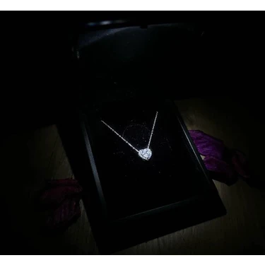 DMR Accessoire Işıklı Kutuda Çelik Kolye Sevgililer Günü